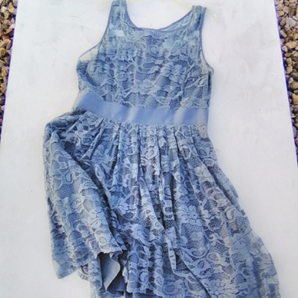 🍭BB Dakota lace sleeveless dress size 12